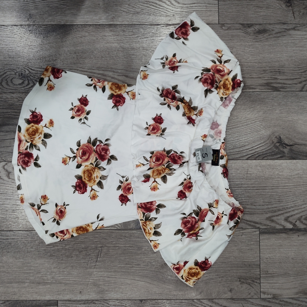 Chic Floral Off-Shoulder Blouse